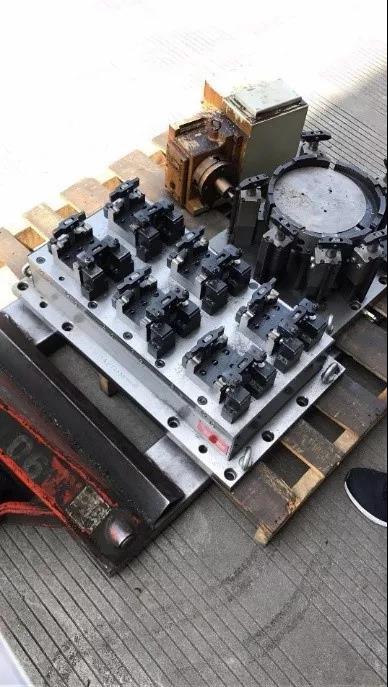 干冰清洗機在機械加工店的清洗